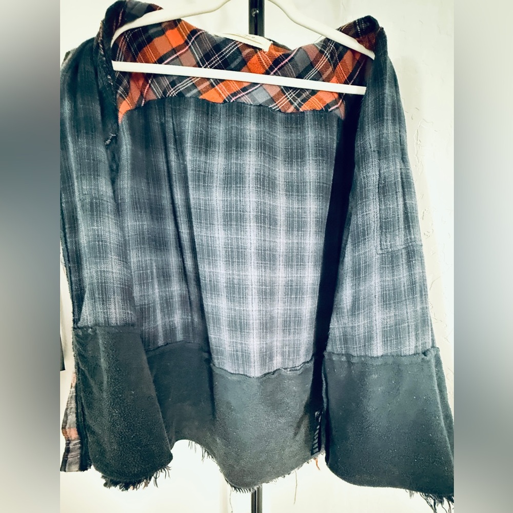 We the Free Calico Basin Plaid Flannel Hooded size  S - Picture 11 of 13